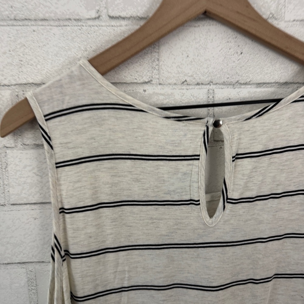 MARKET & SPRUCE Stitch Fix Striped Off-White Merrit One Pocket Knit Tank - Picture 7 of 8